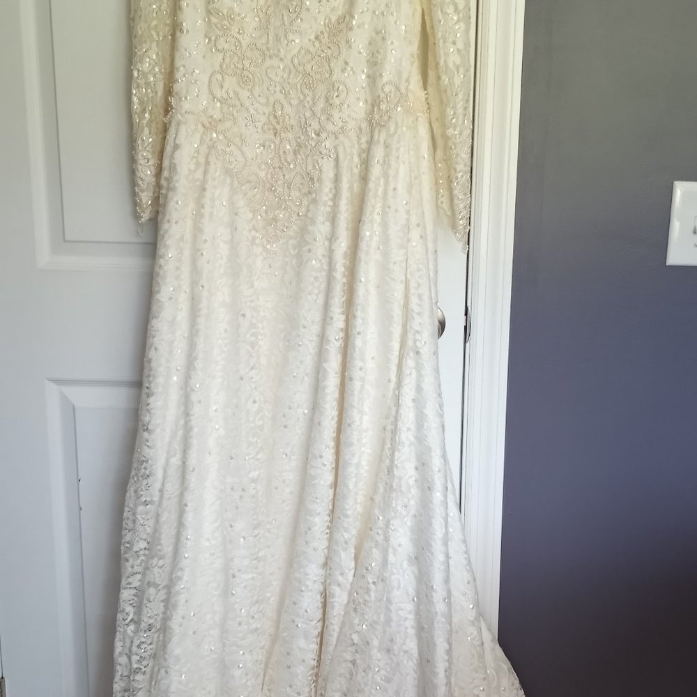 Sweetheart Gowns Wedding gown